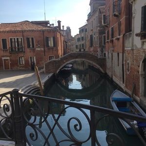 Meet your Posher, Courtney